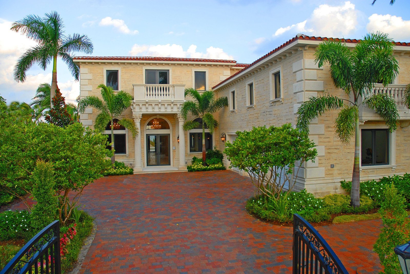 3240 N Flagler Dr